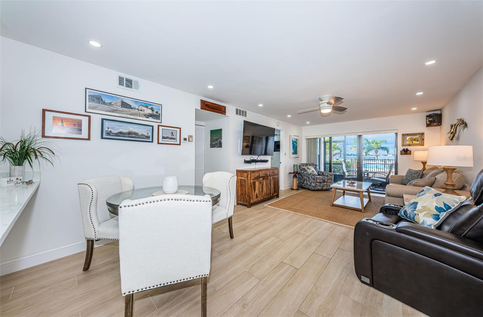 CASA DEL MAR CONDO - Residential