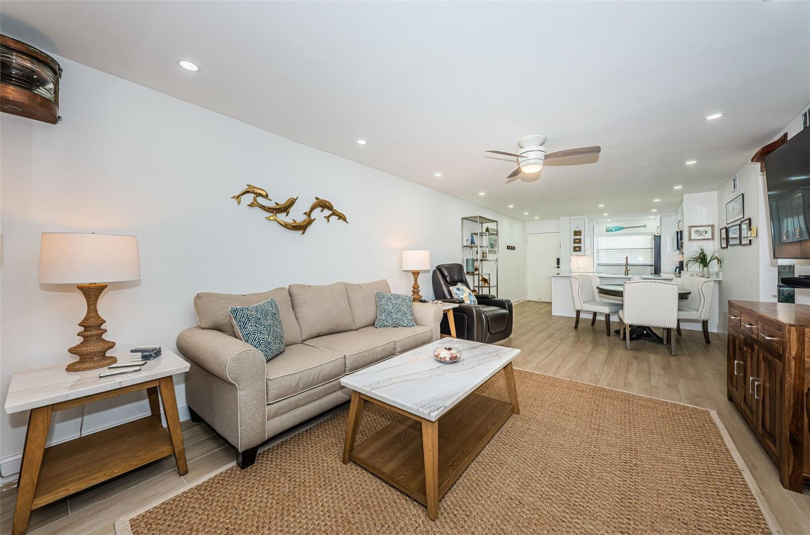 CASA DEL MAR CONDO - Residential