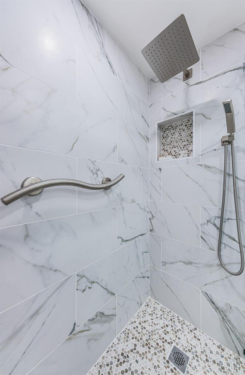 CASA DEL MAR CONDO - Residential