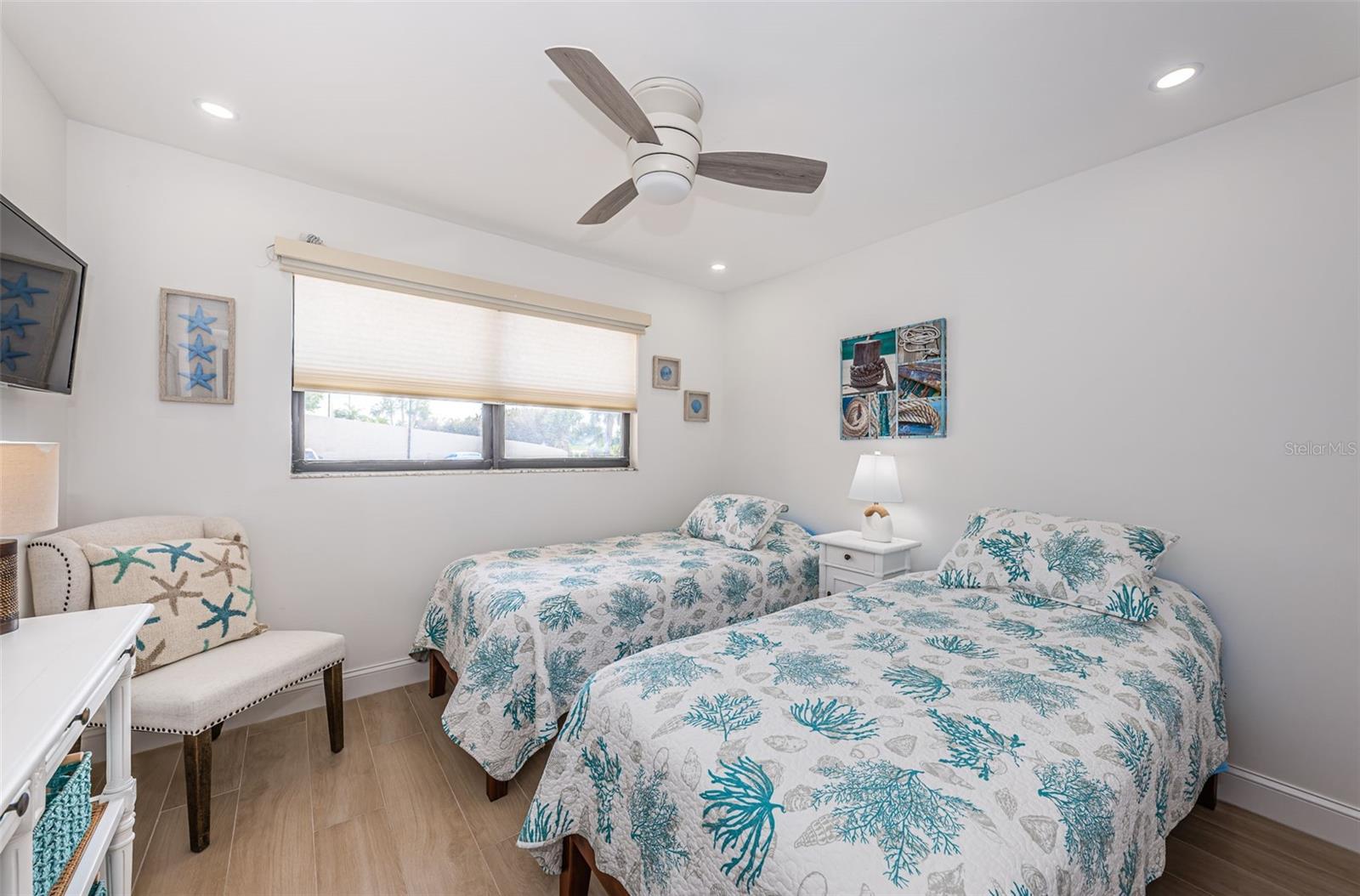 CASA DEL MAR CONDO - Residential