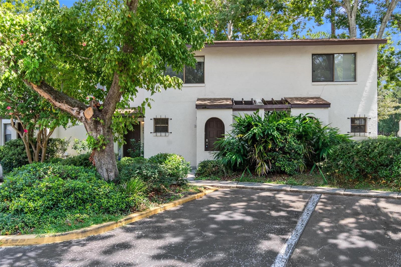 NEW CARPETS & FRESH PAINT! Welcome home to the sought after community of Casablanca. Two story floor plan with bedrooms upstairs and a half bath downstairs. Monthly association dues include high-speed internet, trash services, water, maintenance, and exterior building insurance. The community has ample parking and a pool. Very convenient location just minutes to UF and Shands and shopping and on the Bus Route. Welcome home!