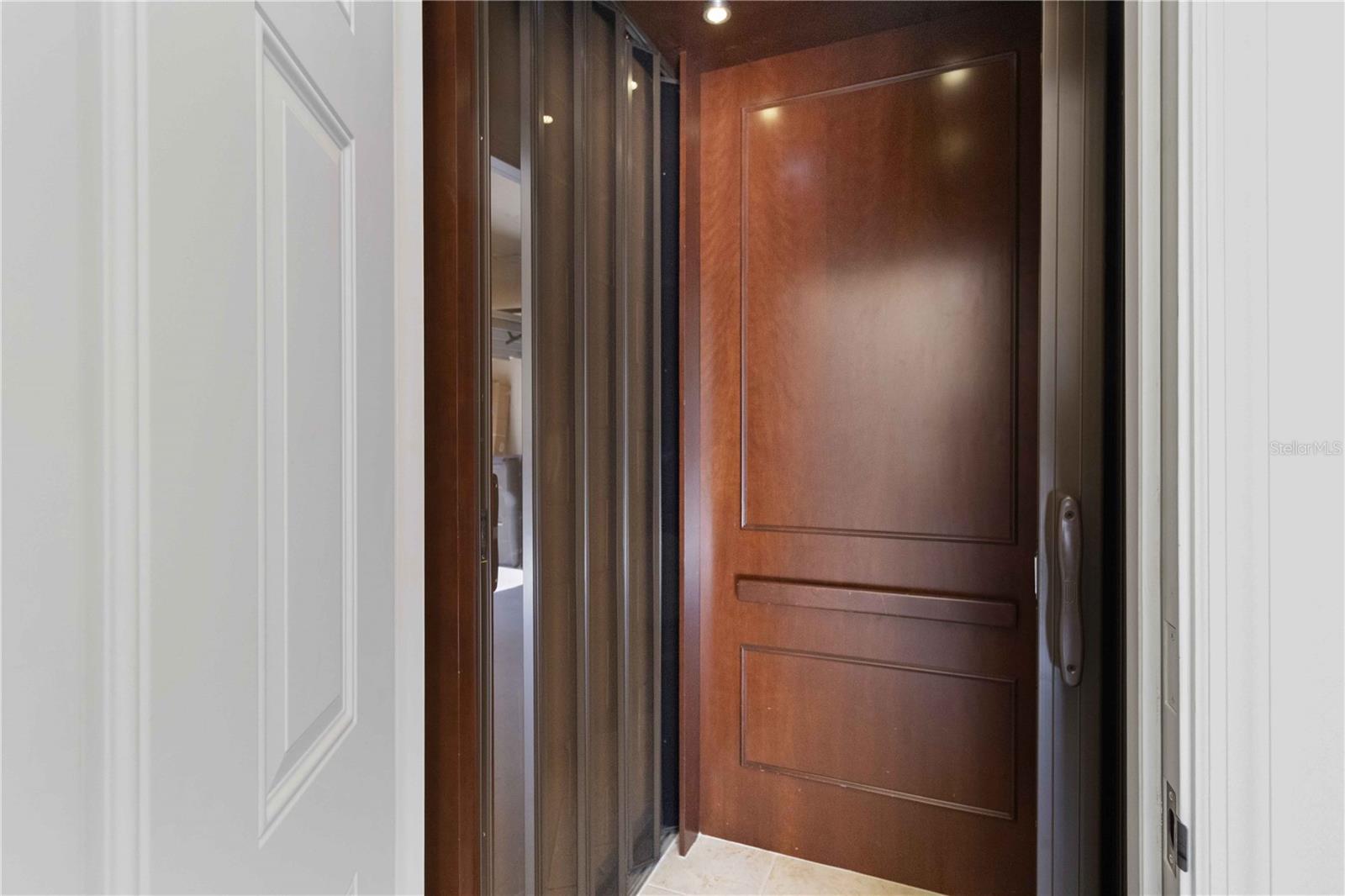 SAVANNAH PRESERVE AT UNIVERSITY PLACE - Residential