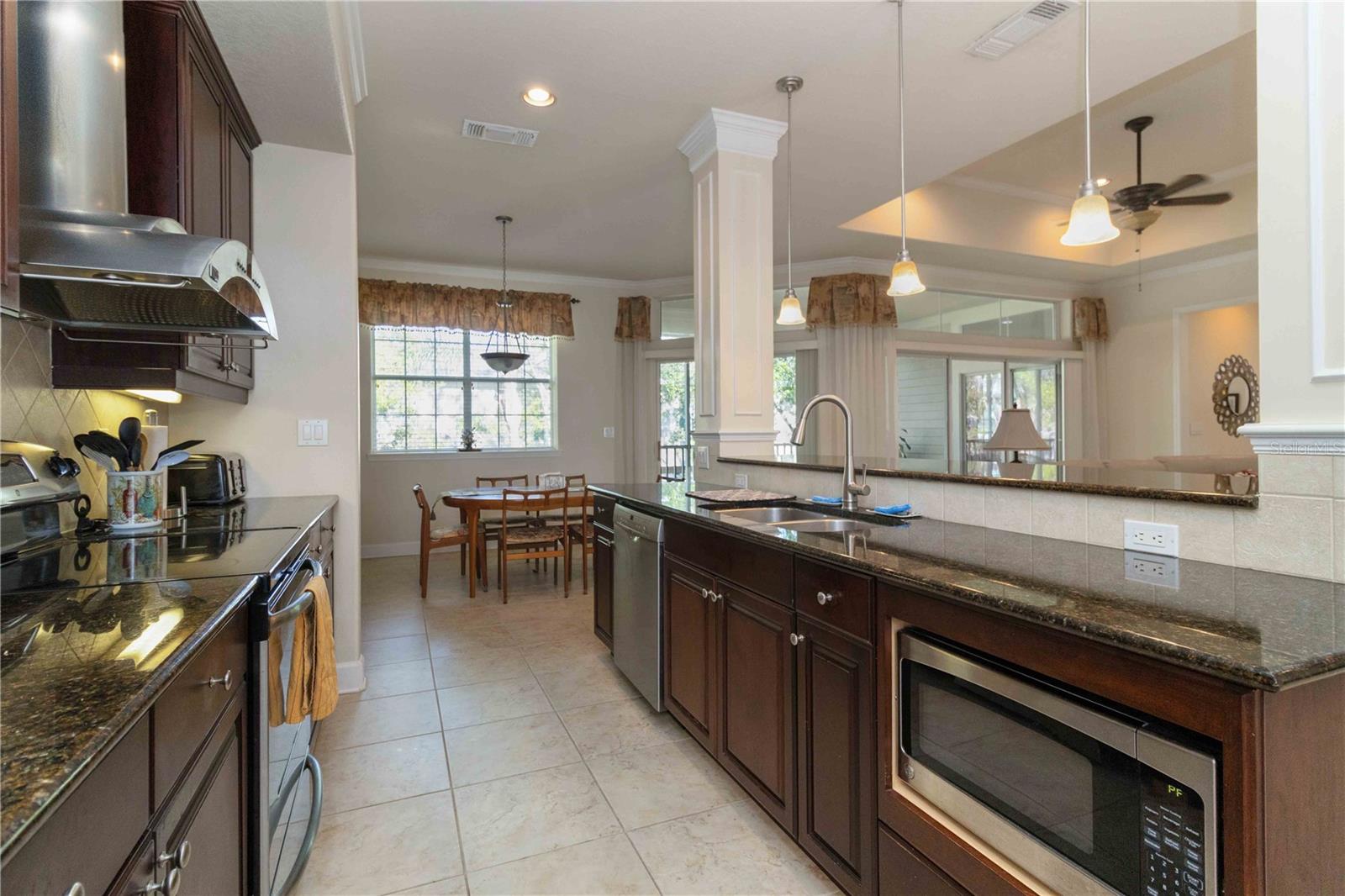 SAVANNAH PRESERVE AT UNIVERSITY PLACE - Residential