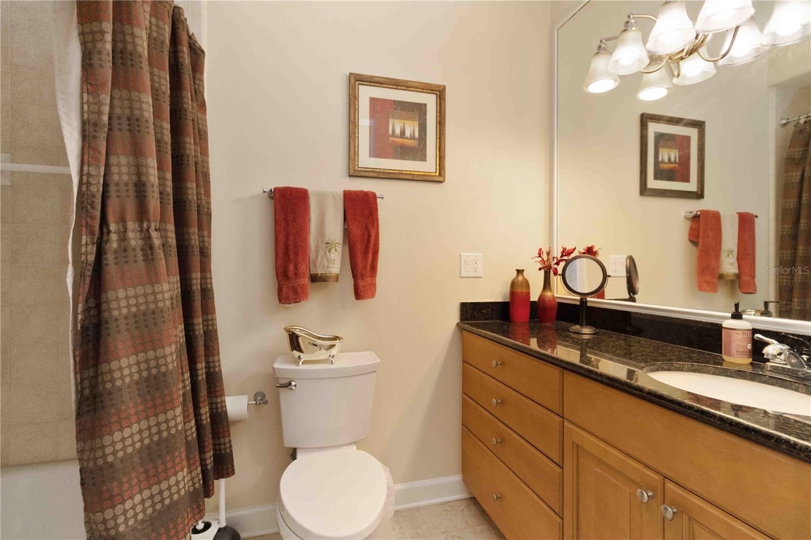 SAVANNAH PRESERVE AT UNIVERSITY PLACE - Residential