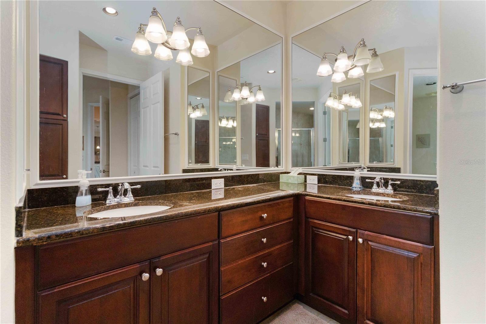 SAVANNAH PRESERVE AT UNIVERSITY PLACE - Residential