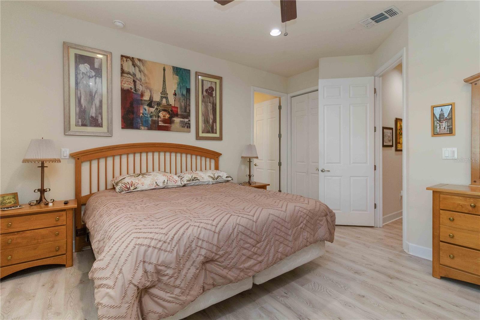 SAVANNAH PRESERVE AT UNIVERSITY PLACE - Residential