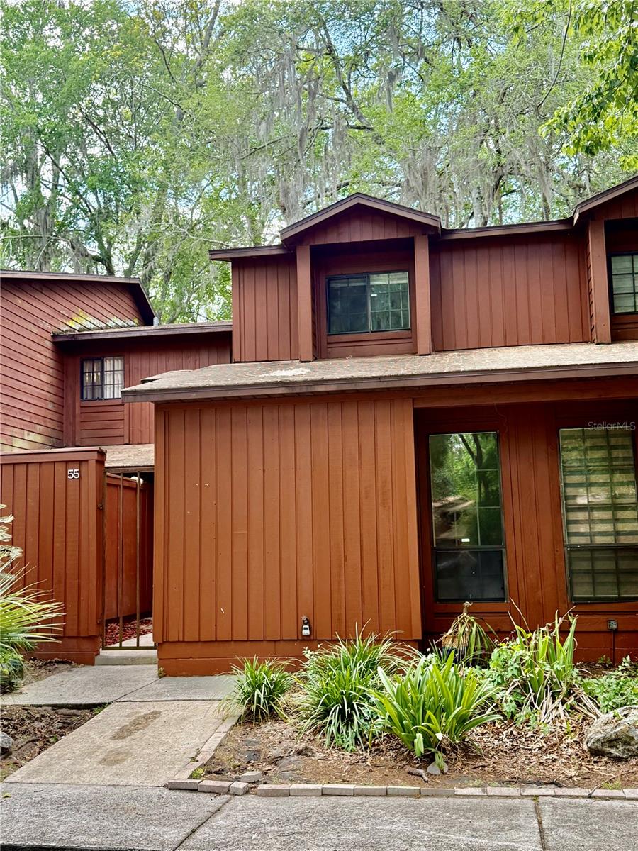 ROCKWOOD VILLAS - Residential