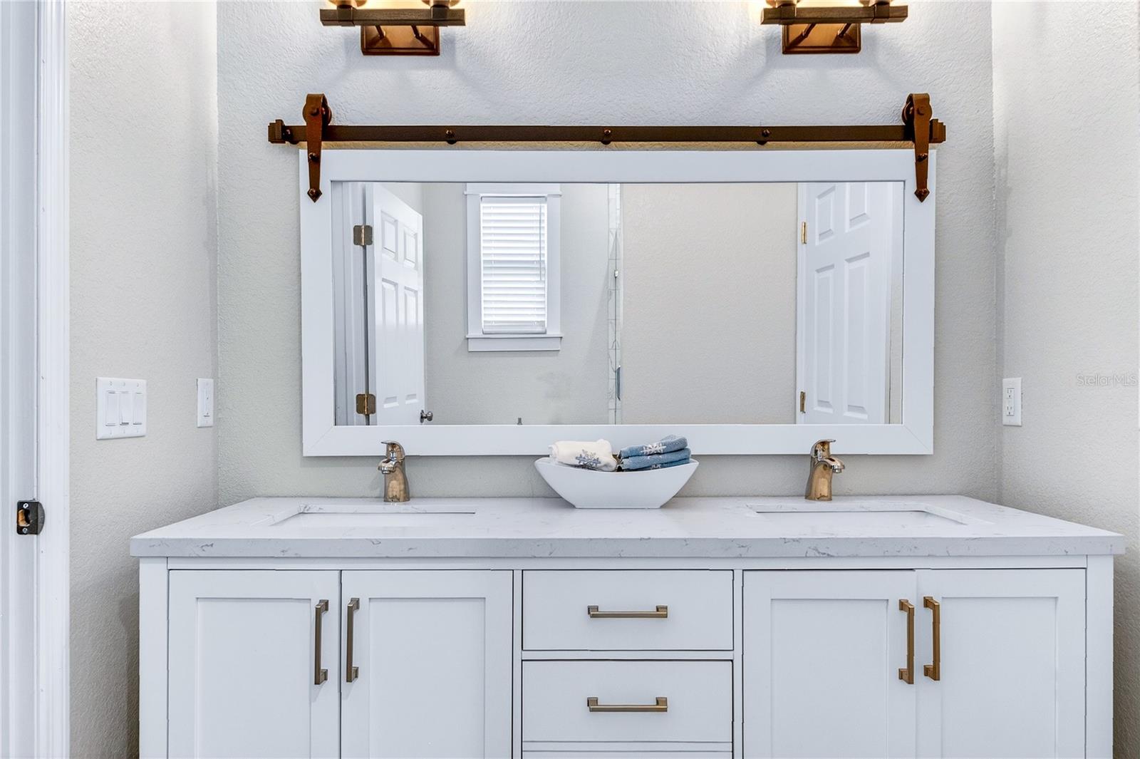 CHRISTMAS ESTATES - Residential