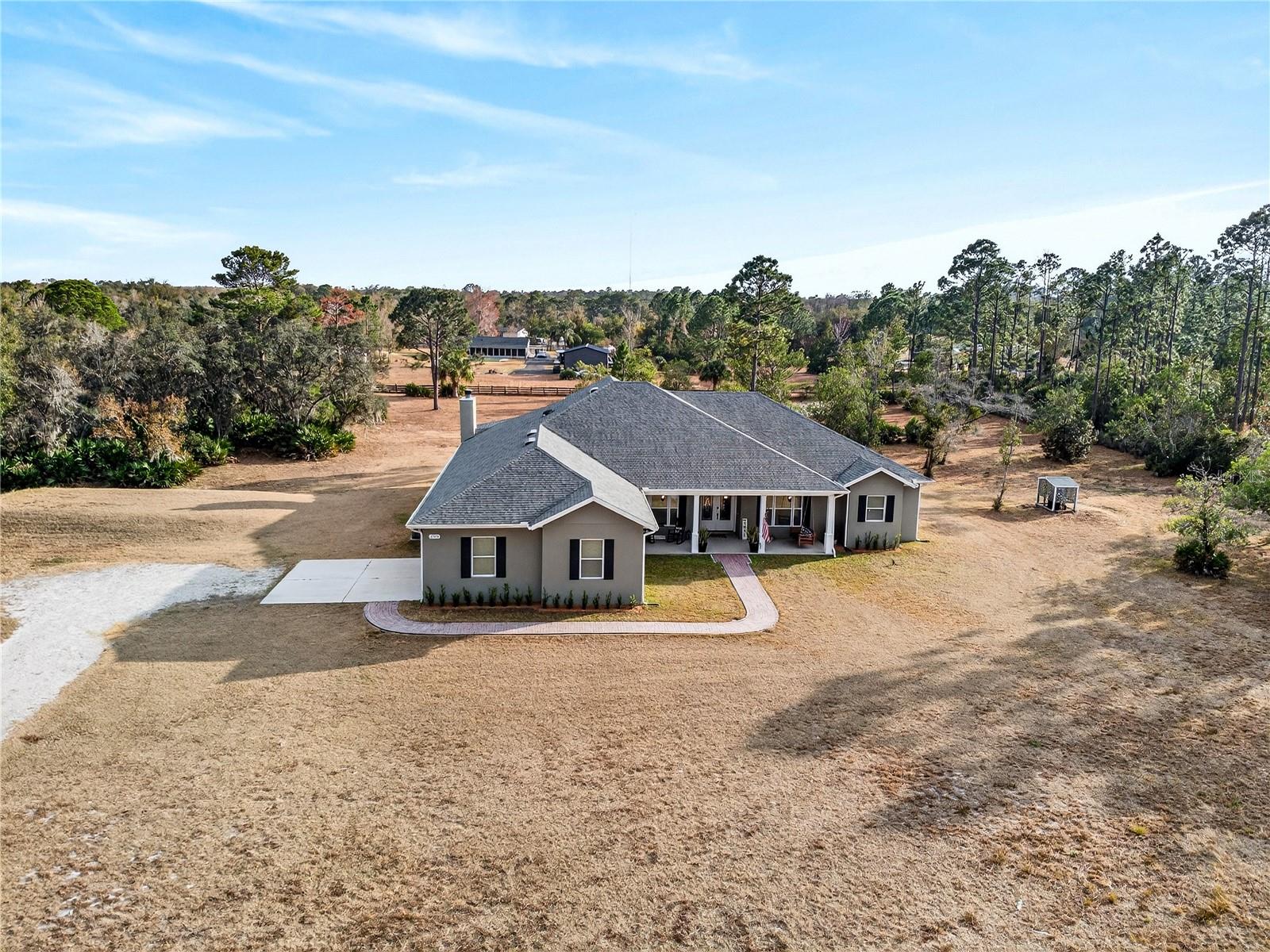 CHRISTMAS ESTATES - Residential