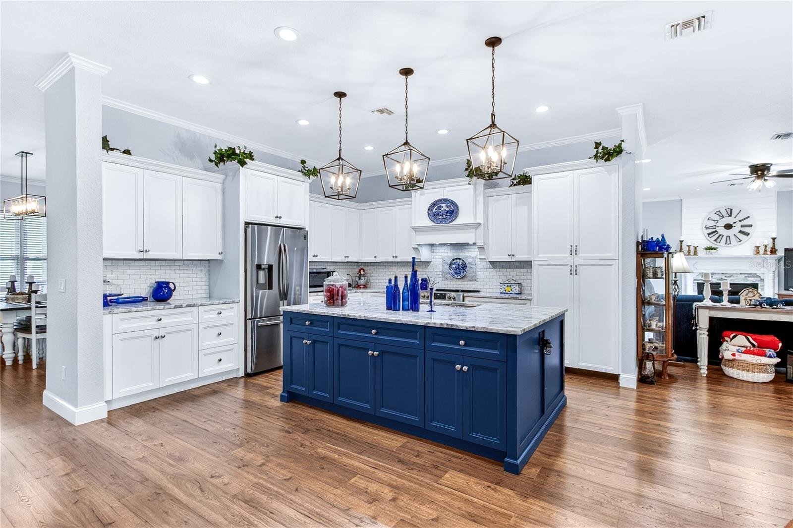 CHRISTMAS ESTATES - Residential