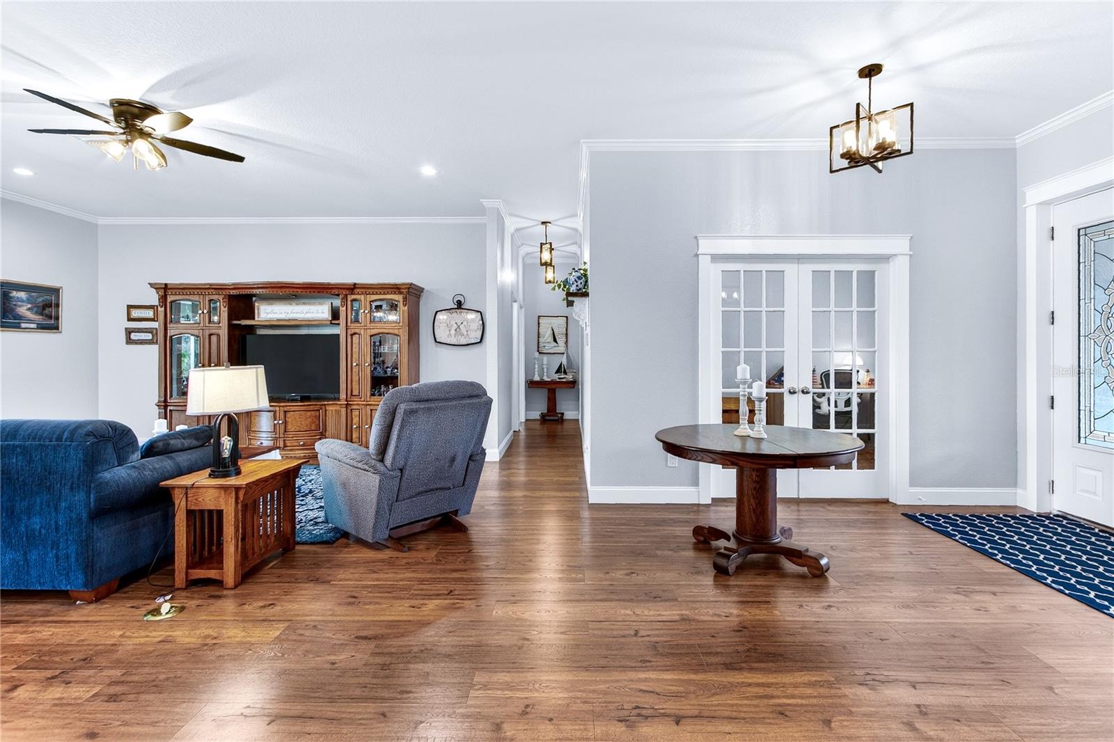 CHRISTMAS ESTATES - Residential