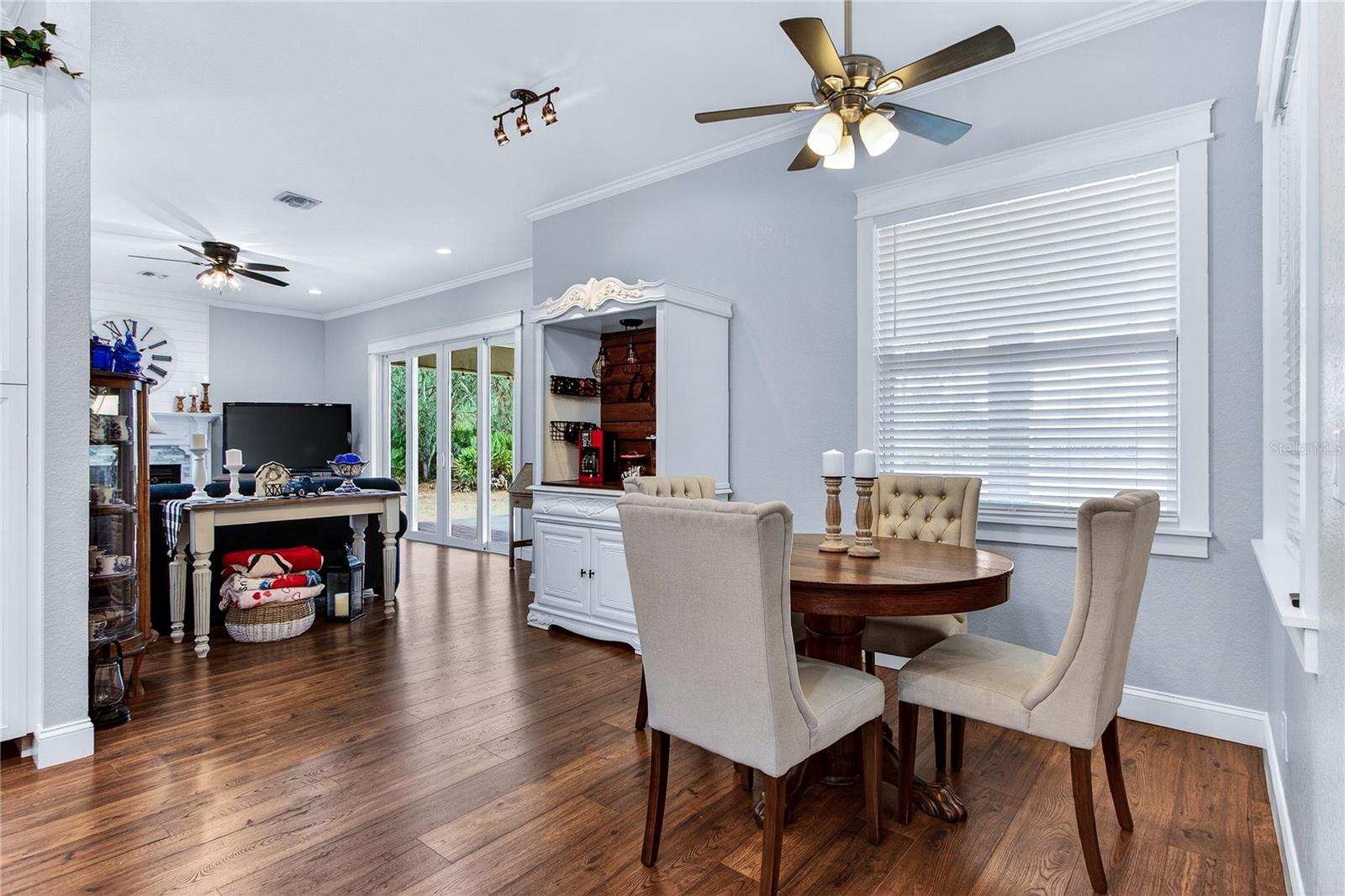 CHRISTMAS ESTATES - Residential