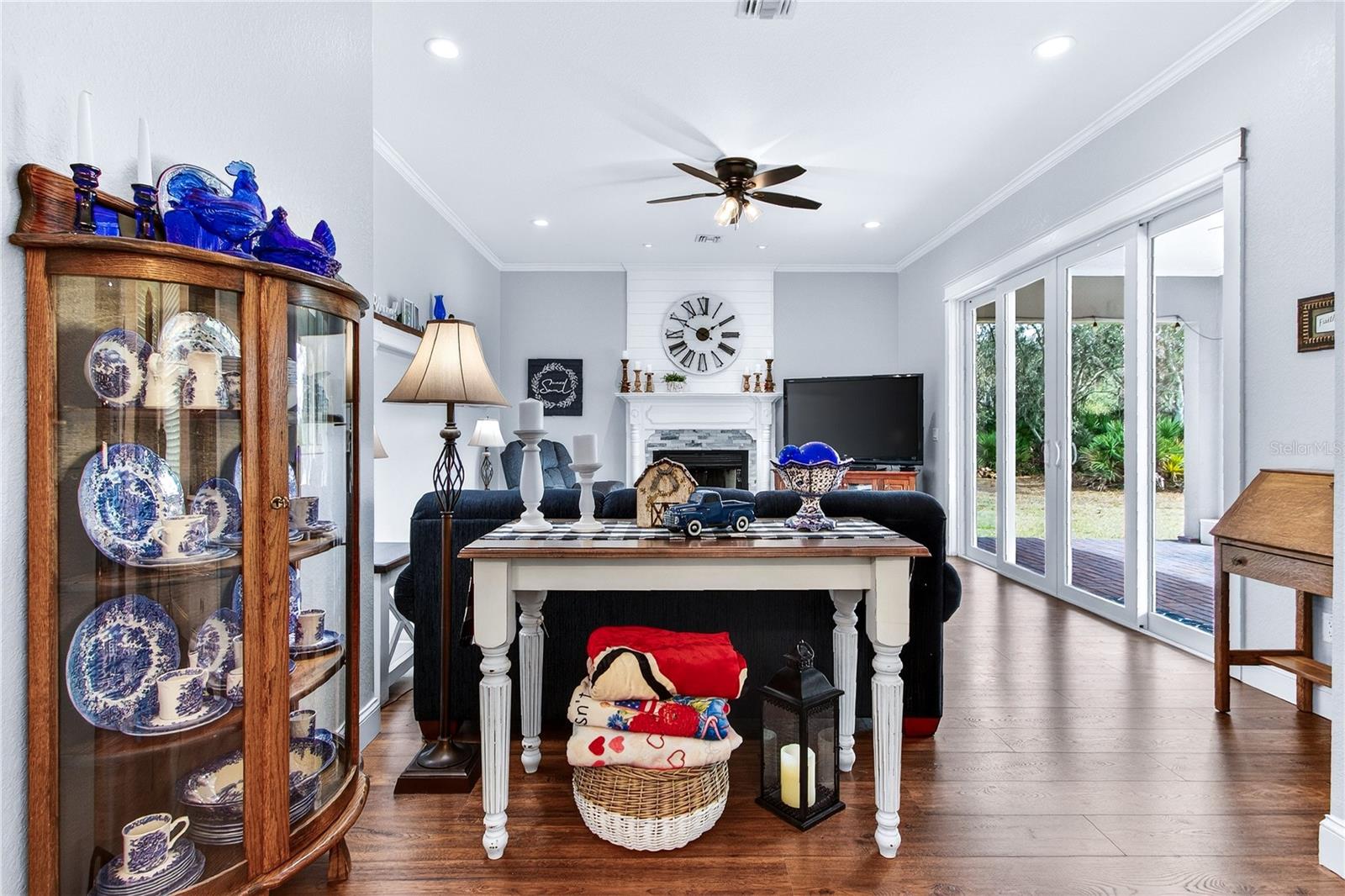 CHRISTMAS ESTATES - Residential