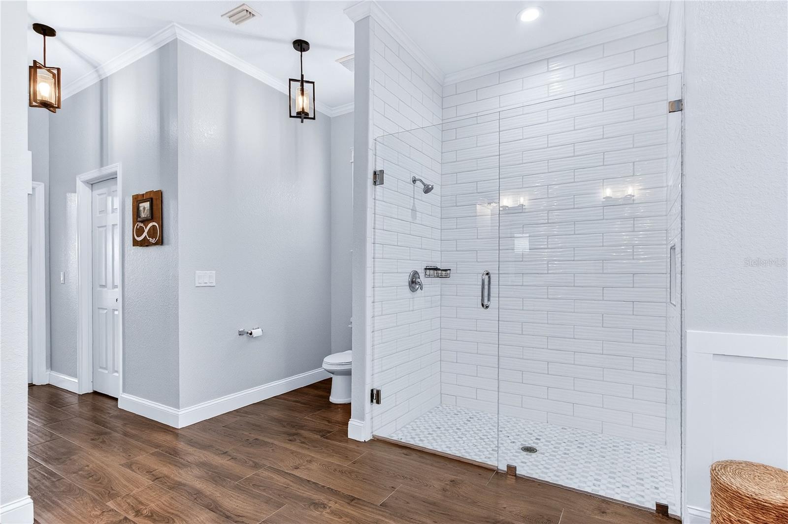 CHRISTMAS ESTATES - Residential