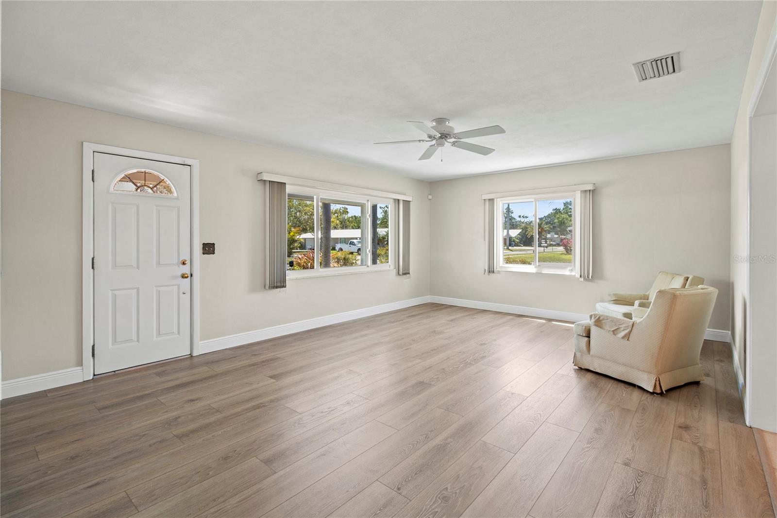 214 49TH STREET W
