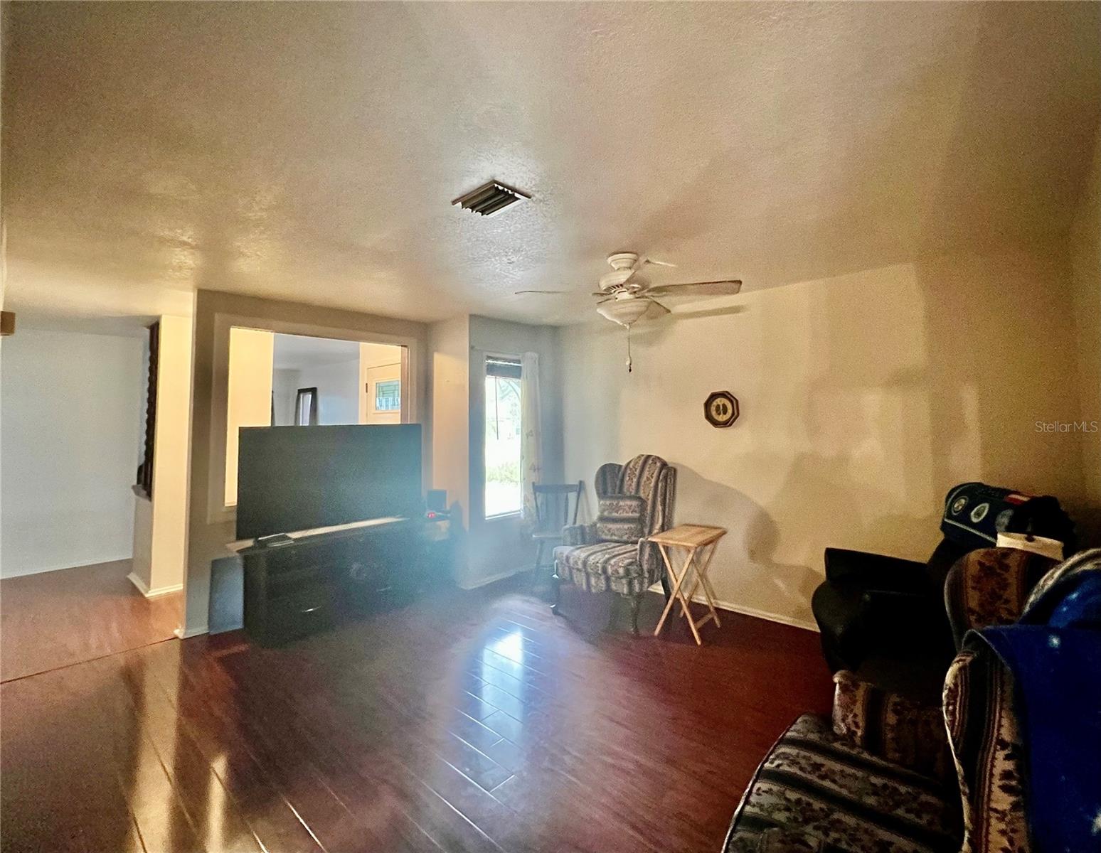 HIDDEN OAKS - Residential