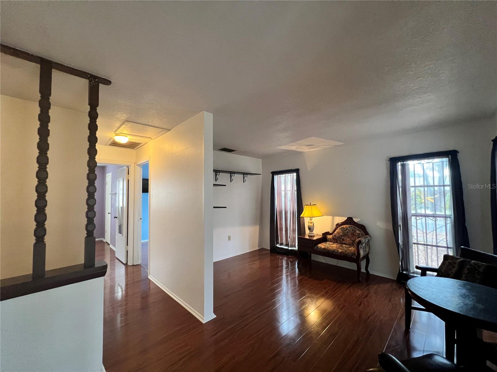 HIDDEN OAKS - Residential