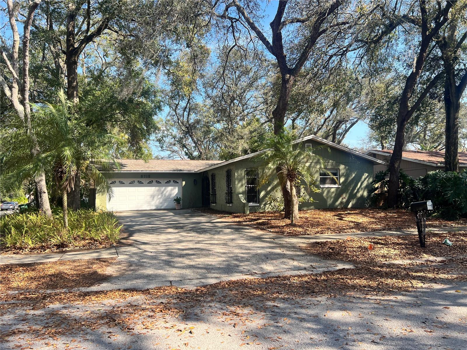 HIDDEN OAKS - Residential