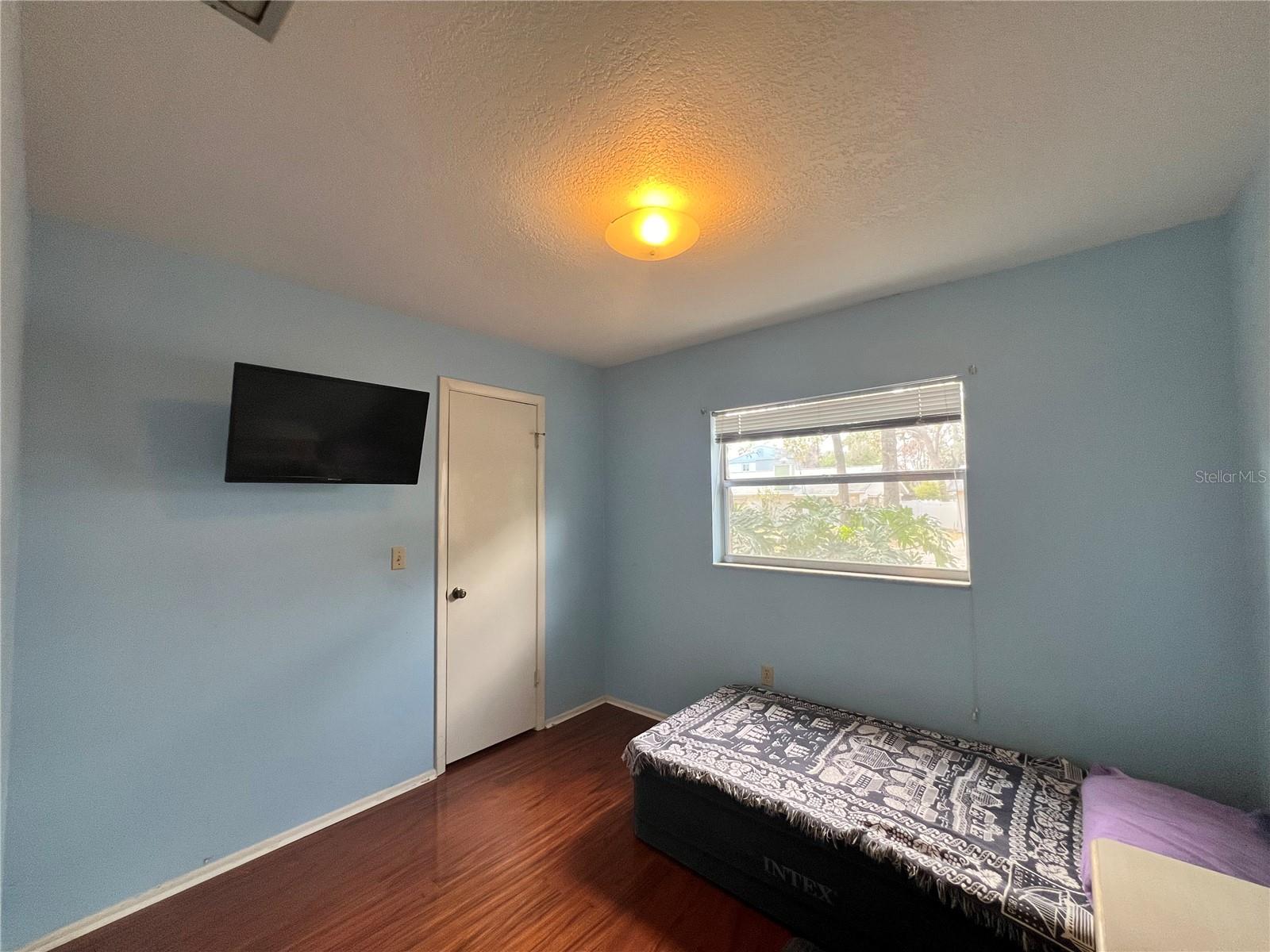 HIDDEN OAKS - Residential