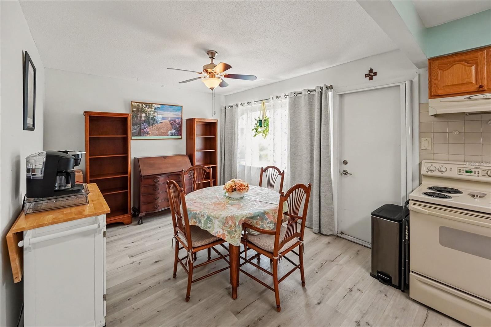 6880 LAFAYETTE N 8