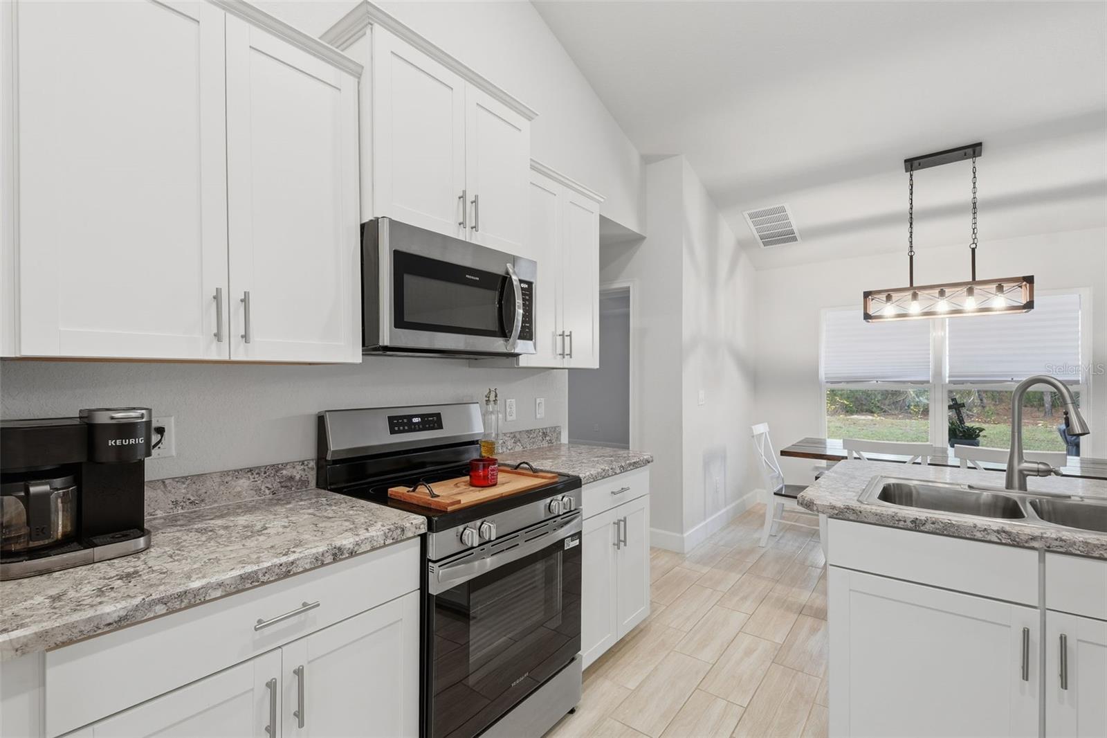 ROYAL HIGHLANDS - Residential