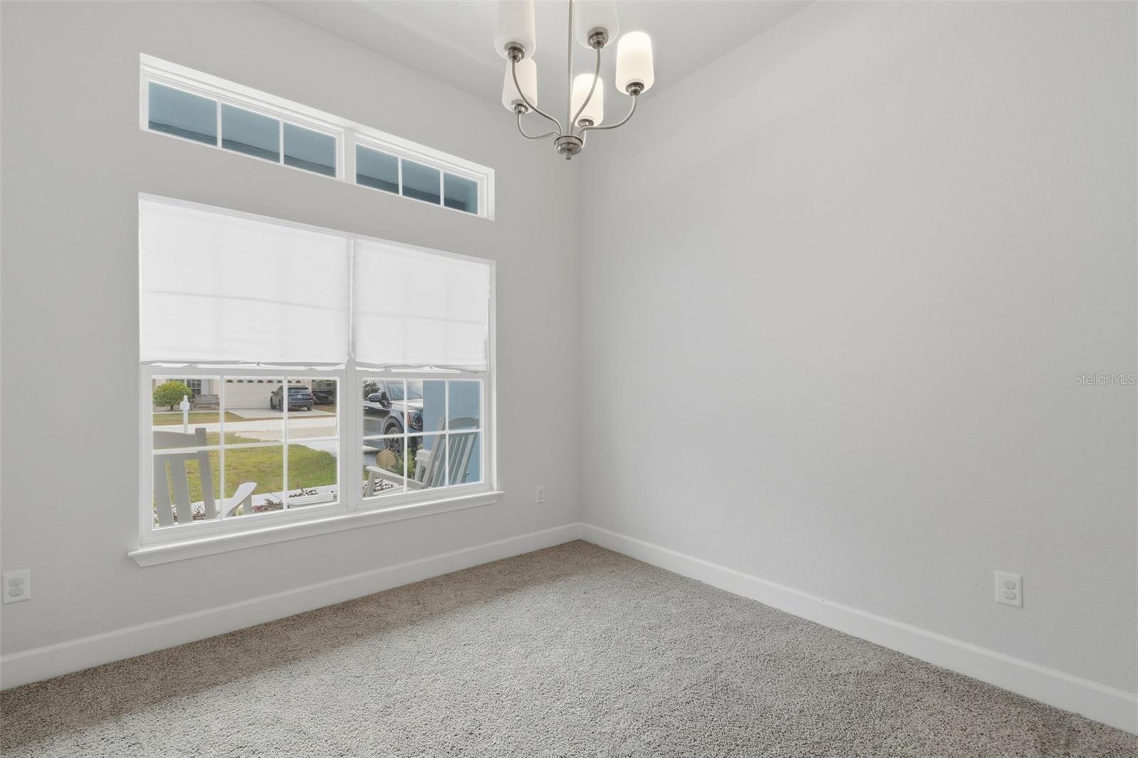 ROYAL HIGHLANDS - Residential