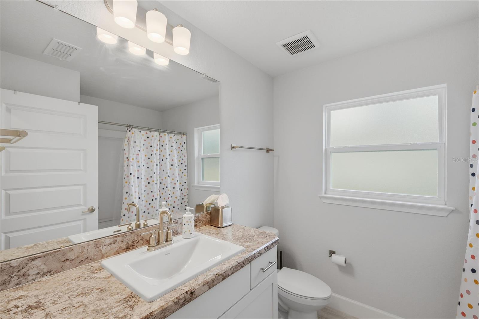 ROYAL HIGHLANDS - Residential