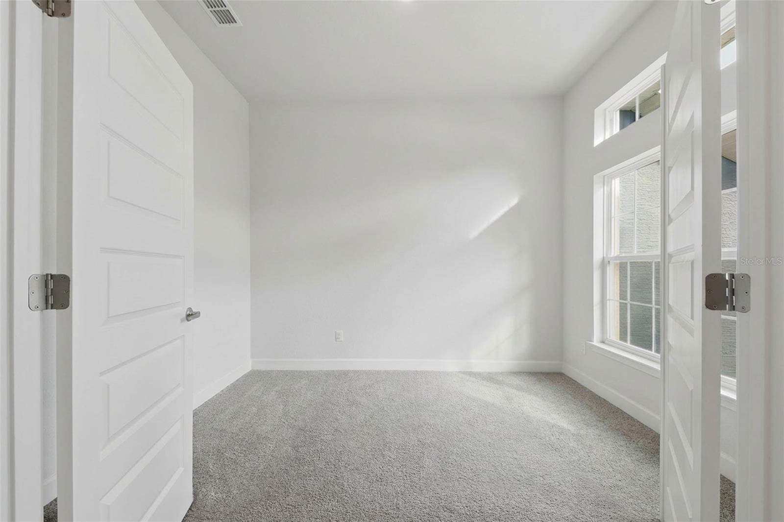 ROYAL HIGHLANDS - Residential