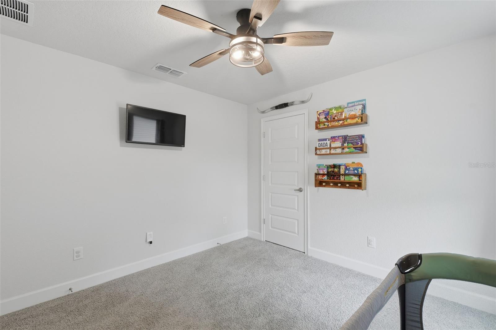 ROYAL HIGHLANDS - Residential