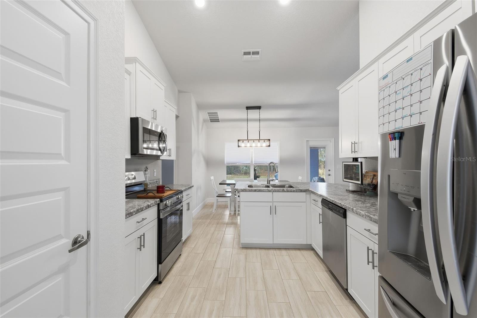 ROYAL HIGHLANDS - Residential