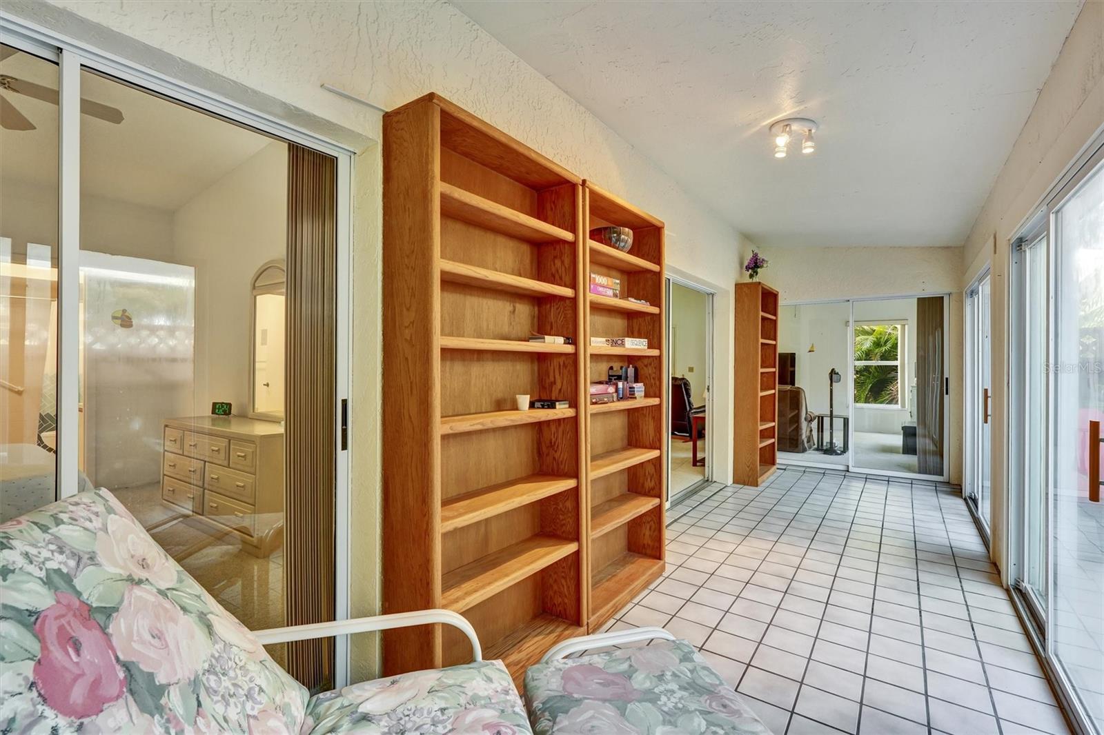 COUNTRY VILLAGE SEC 11 - Residential