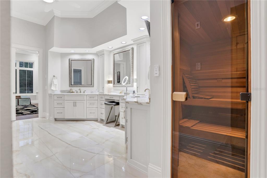 ALAQUA LAKES - Residential