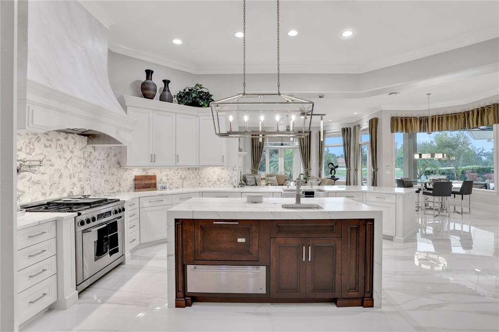 ALAQUA LAKES - Residential