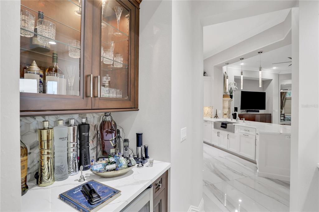 ALAQUA LAKES - Residential