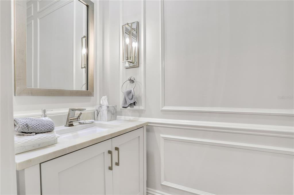 ALAQUA LAKES - Residential