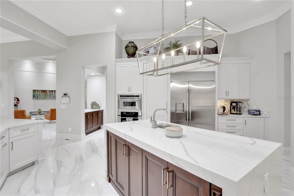 ALAQUA LAKES - Residential