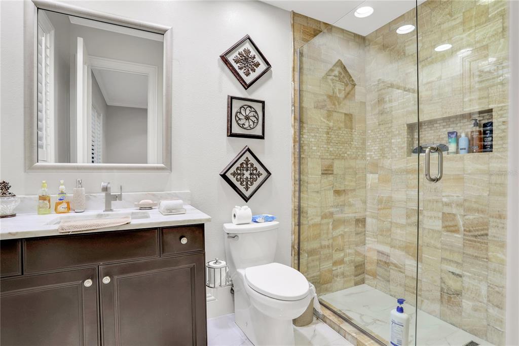 ALAQUA LAKES - Residential