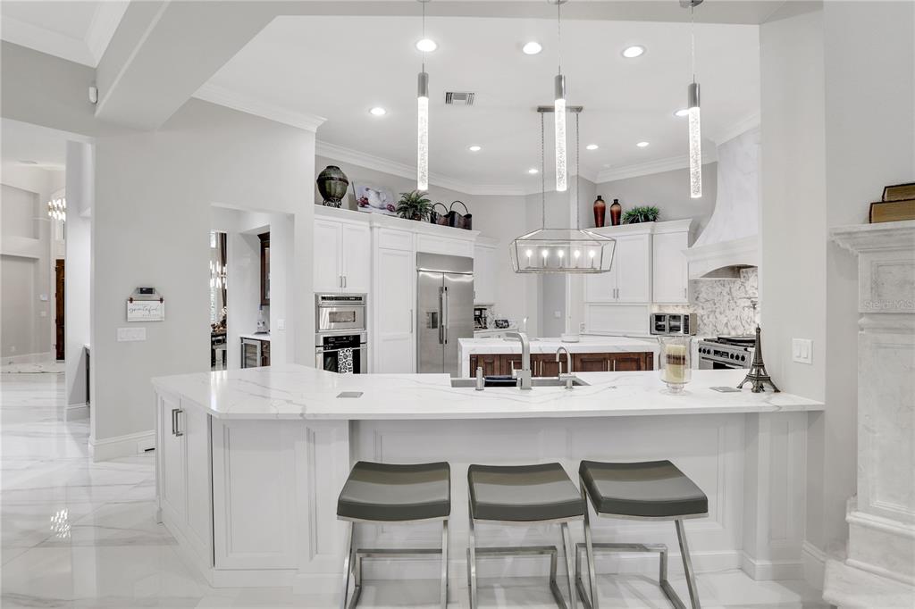 ALAQUA LAKES - Residential