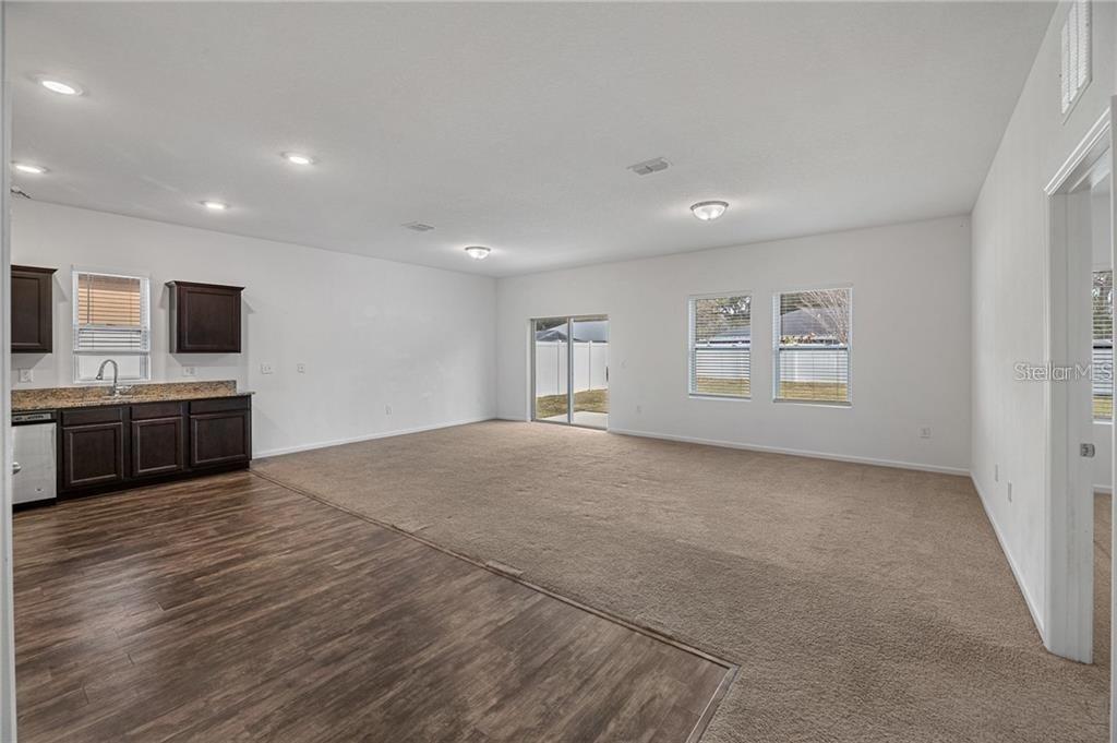 ST JAMES CROSSING - Residential