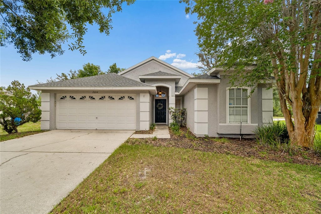 Photo of 19204 Garden Quilt Circle, Lutz, FL 33558 (MLS # TB8519616)