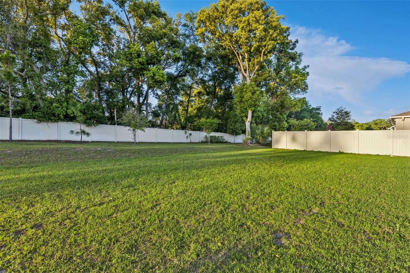 ADDISON LNDG - Residential