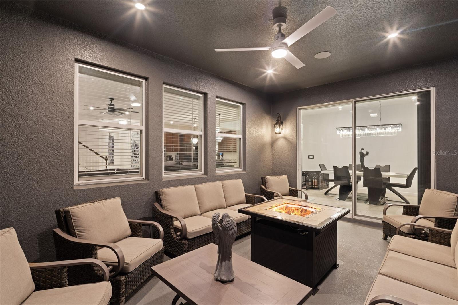 ADDISON LNDG - Residential