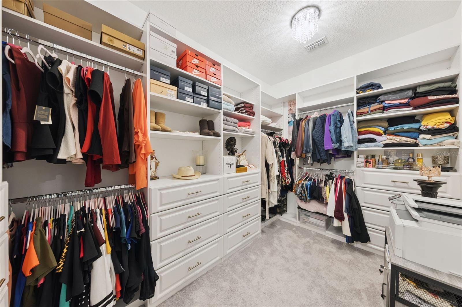 ADDISON LNDG - Residential