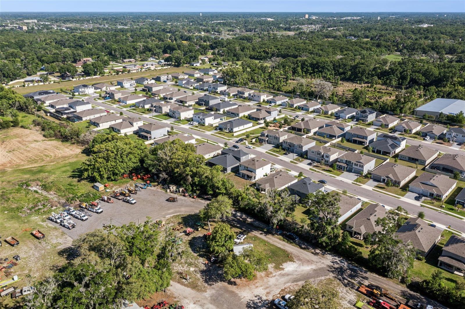 ADDISON LNDG - Residential