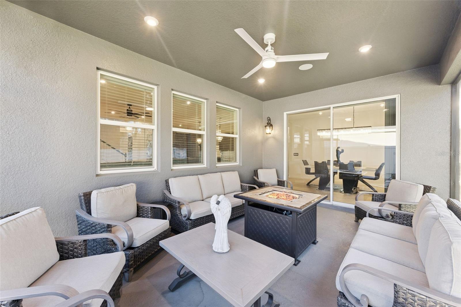 ADDISON LNDG - Residential