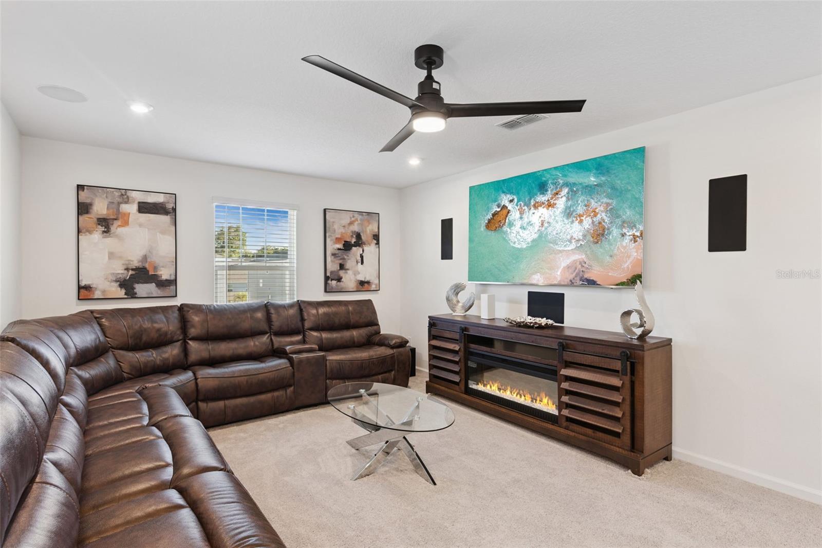 ADDISON LNDG - Residential