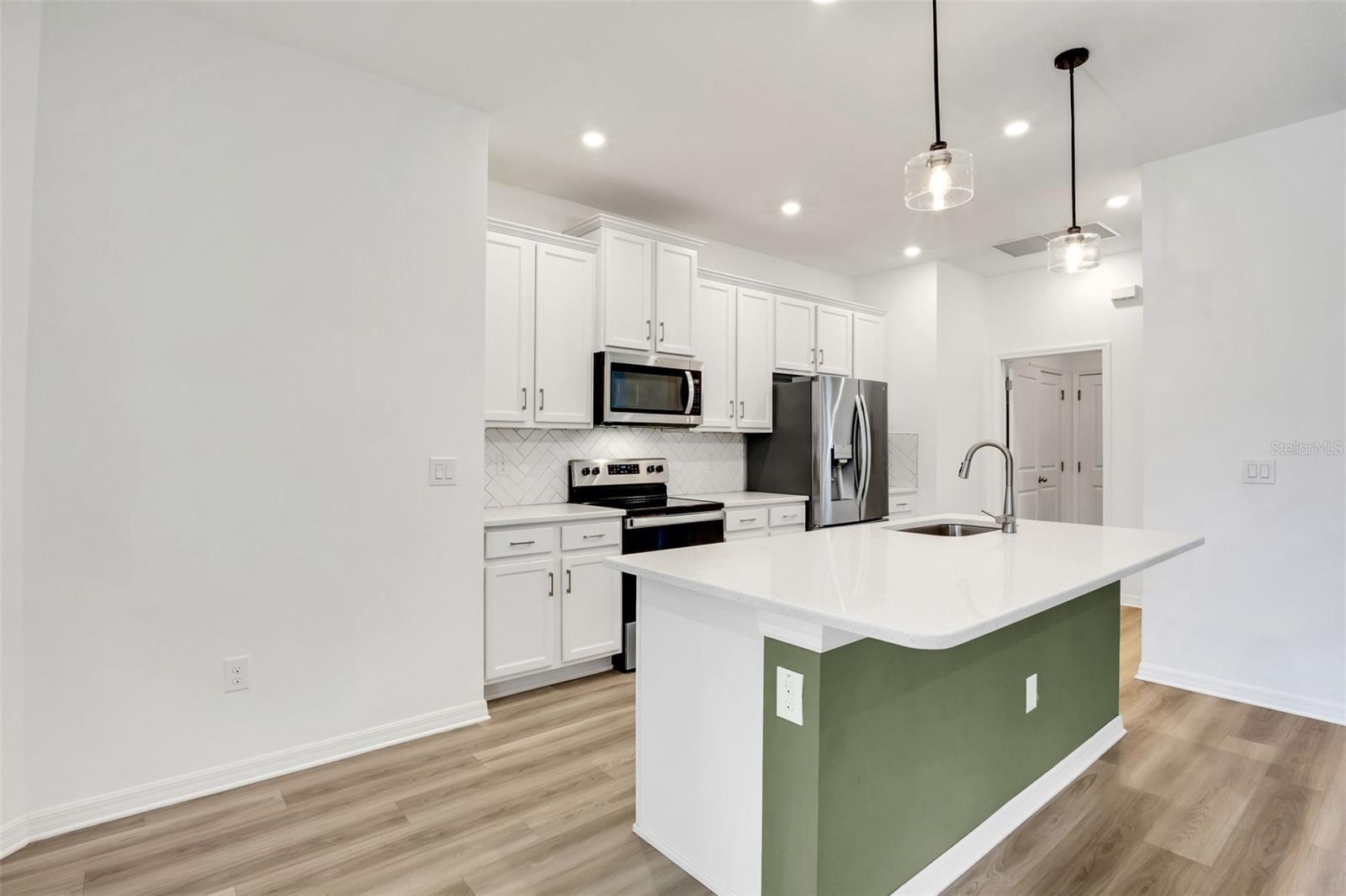 TREVESTA PH II-A - Residential Lease