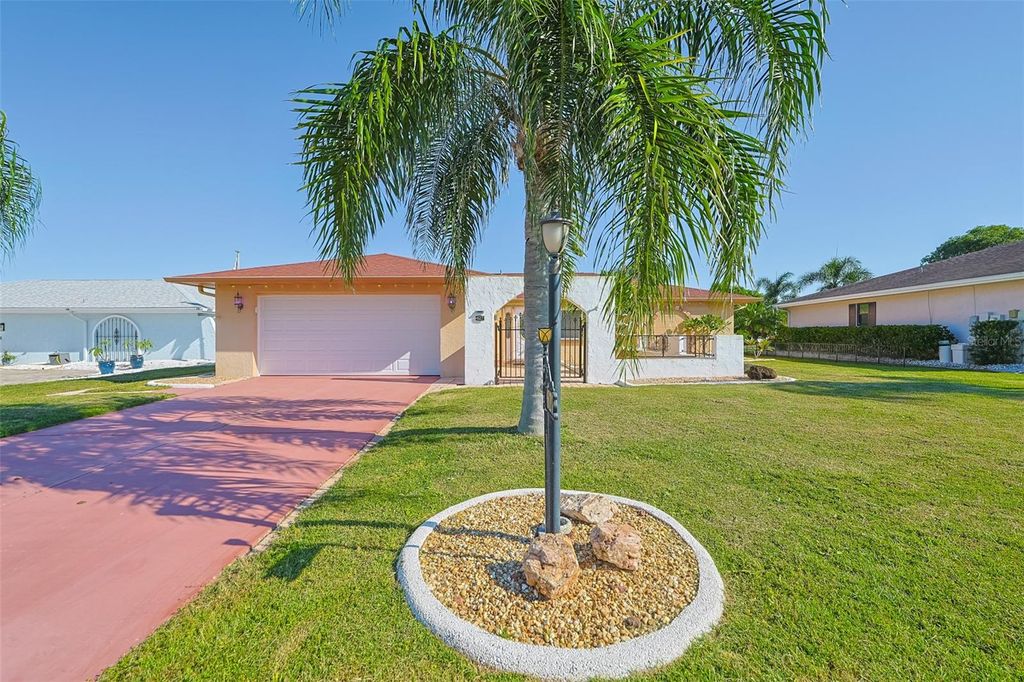 Photo of 627 Fort Duquesna Drive, Sun City Center, FL 33573 (MLS # TB8437590)