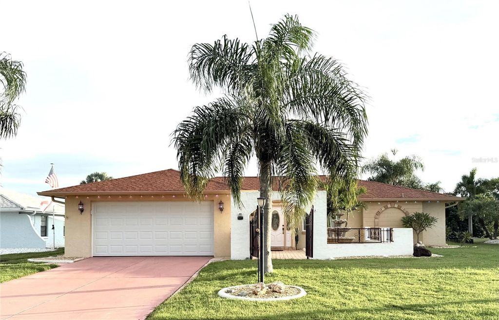 Photo of 627 Fort Duquesna Drive, Sun City Center, FL 33573 (MLS # TB8437590)