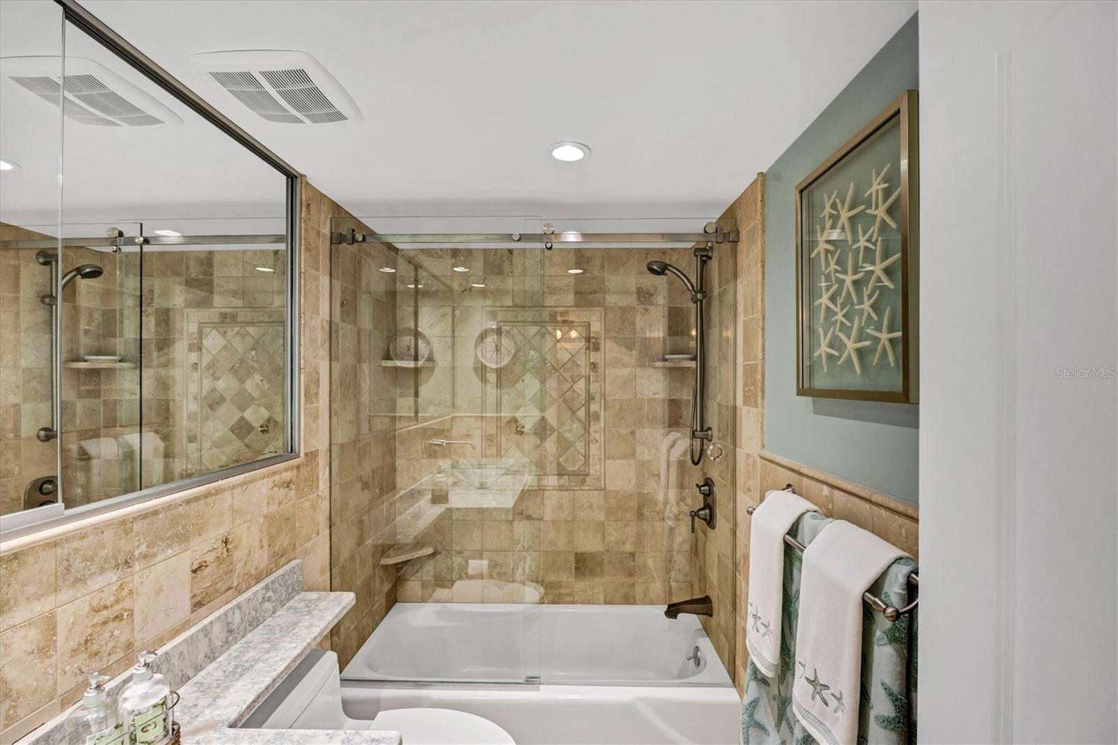 ARBOMAR APTS - Residential